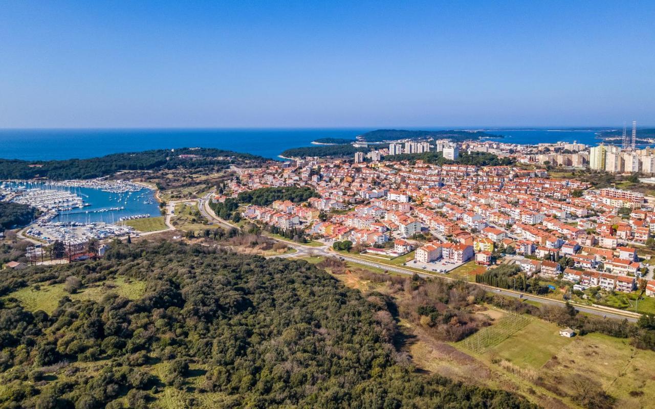 Apartment Green Pula, Family Friendly, Comfortable, Free Parking And Wifi Buitenkant foto