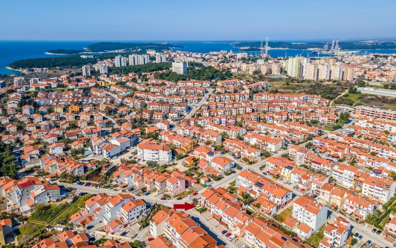 Apartment Green Pula, Family Friendly, Comfortable, Free Parking And Wifi Buitenkant foto