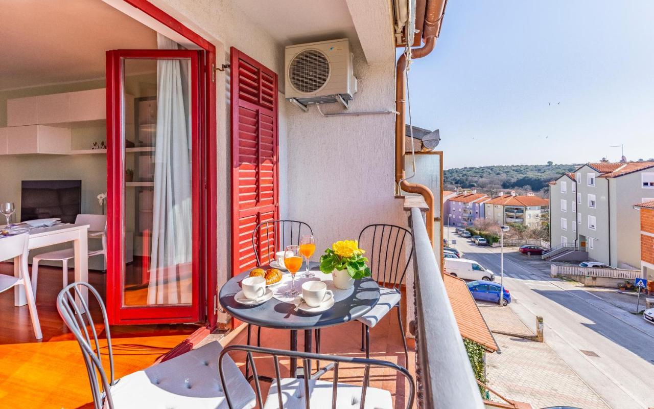 Apartment Green Pula, Family Friendly, Comfortable, Free Parking And Wifi Buitenkant foto