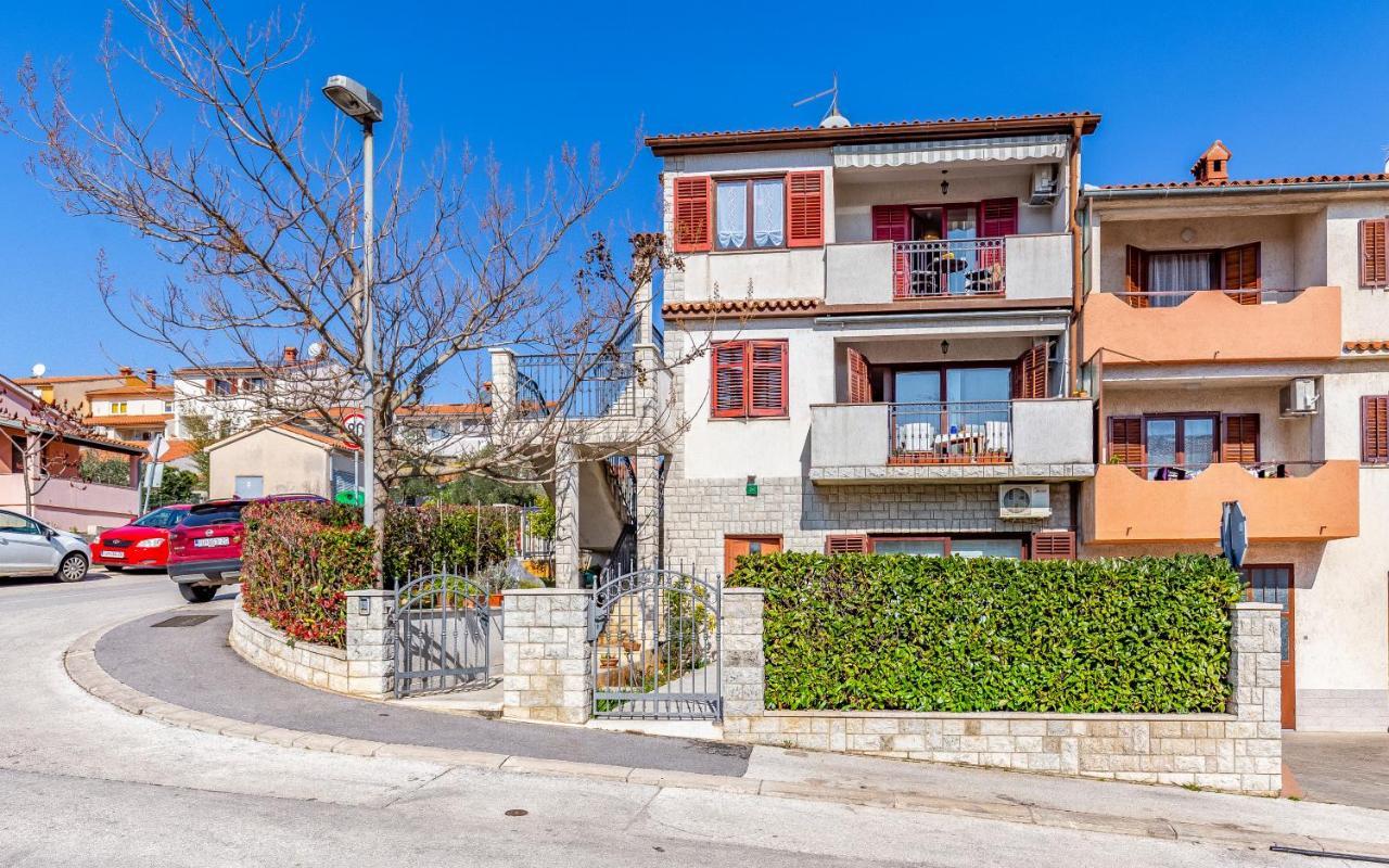 Apartment Green Pula, Family Friendly, Comfortable, Free Parking And Wifi Buitenkant foto