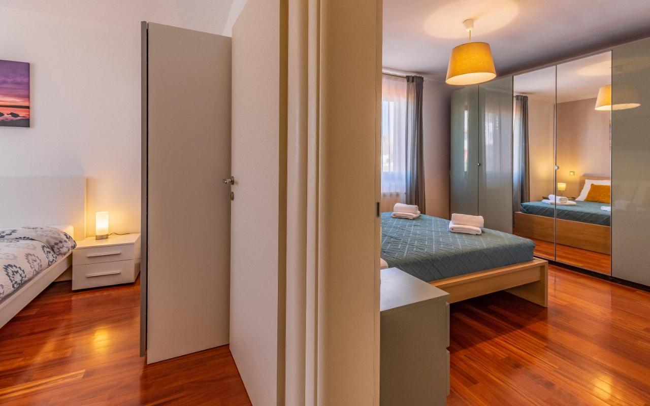 Apartment Green Pula, Family Friendly, Comfortable, Free Parking And Wifi Buitenkant foto